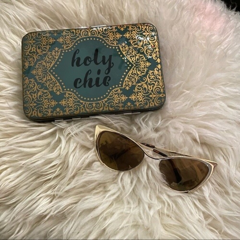 Holy Chic Bundle